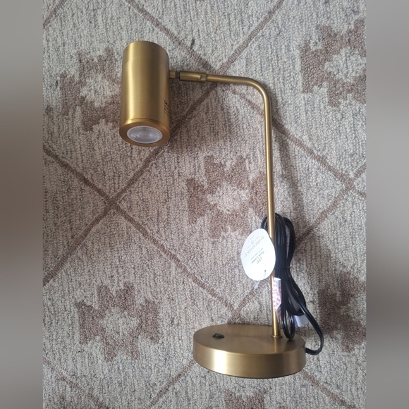 Threshold Led Task Lamp - Picture 7 of 10